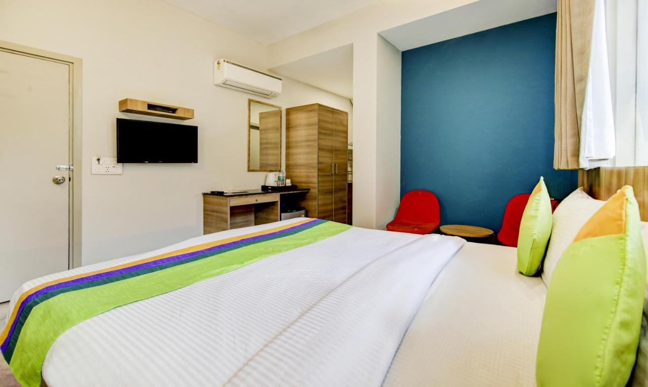 Treebo Mall View, Dlf Phase II Gurgaon Bagian luar foto